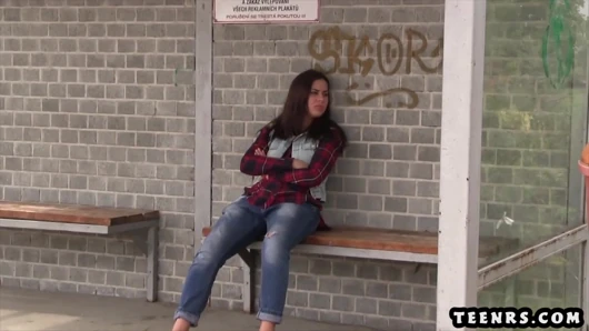 Tekerlekli paten hırsızı derin boğaz ve lanet tarafından polisten kaçar