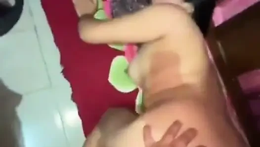 Komşusunu muhtemelen asla unutmayacak anal seansa davet eder