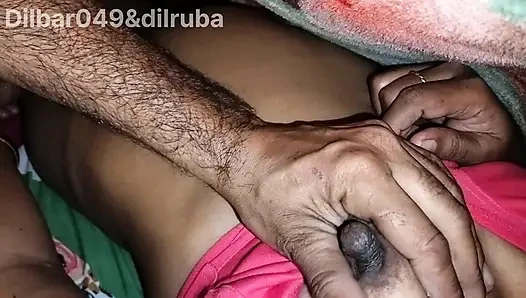 Hintli kız evde sert sikiliyor