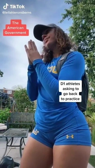 Tombul voleybolcu kız