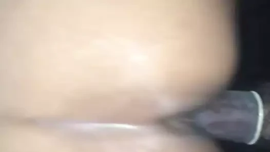 Kırmızı olgun arkadan sevmek