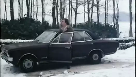 Klasik Fransız : fantasmes pornos d'une acemi en chaleur