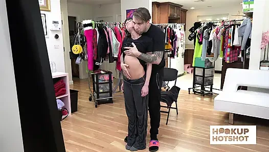 Bts - güzel Vera King sahne arkasında soyunuyor ve azdırılıyor!