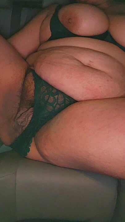 Orta batıdaki en büyük dudak - halka açık mastürbasyon