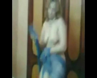 Sıcak seksi dansöz