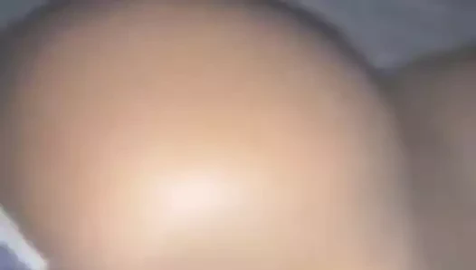 Genç kız arkadan sikiliyor