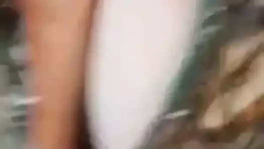 Hareket titty shake göster