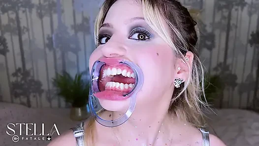Diş fetişi aşırı yakın çekim diş muayenesi