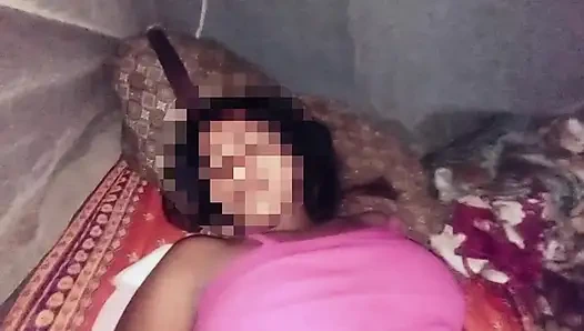 Hard clips of an Indian Desi village couple, beautiful village girl having sex with her boyfriend at home.