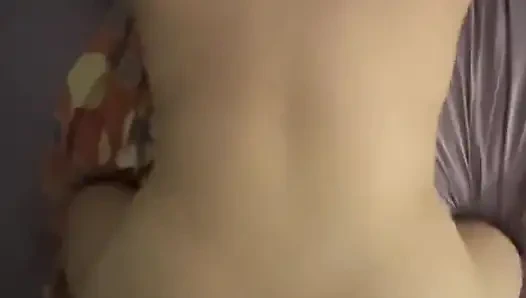 Amatör itaatkar seks doğal memelere boşalıyor