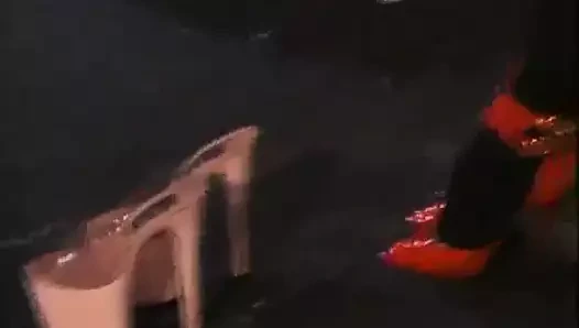 babes içinde iç çamaşırı şaplak