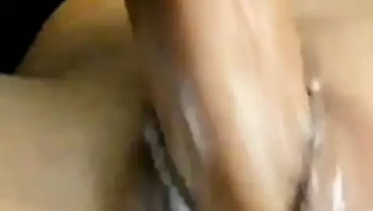 Hintli köylü teyzenin muazzam orgazmı