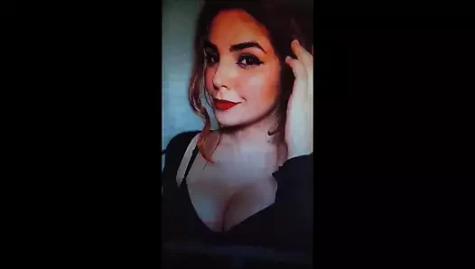 Isadora fesleğen flama - bbc haraç