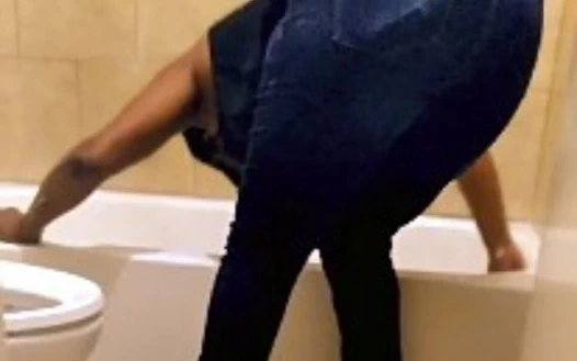 Vay canına teyze evde yalnız olduğumu sanıyordum