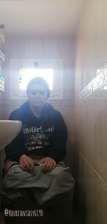 Tuvalette gözetleyici