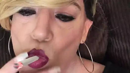 Sadece biraz seksi sigara