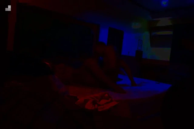 Kırmızı ışıklı sert moteli bölüm 1