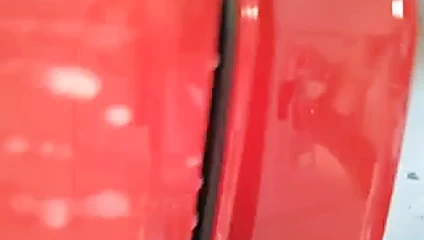 Bir arabada kriko yapmak