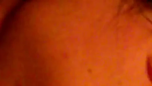 Milf Başlarken o derin üzerinde ona boğaz