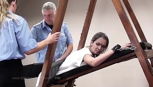 Sissi Ass Kırbaçı 34232