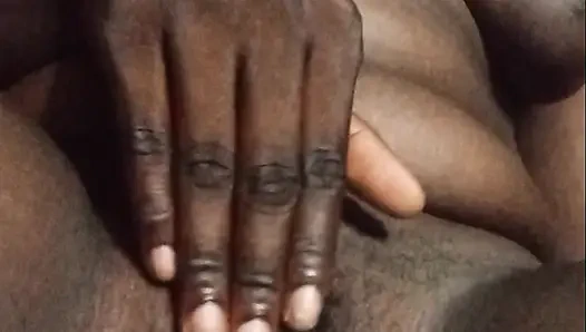 Tam zamanlı mastürbasyon tek başına