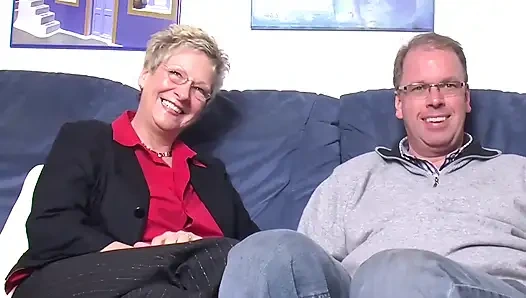 İki yarak aç, ıslak olgun nine için ateşli üçlü seks