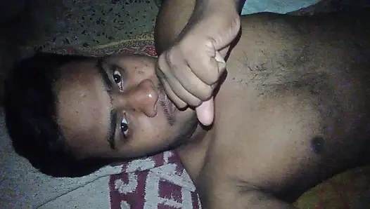 Hintli oğlan evli kadın amına masaj yağı bölüm-1