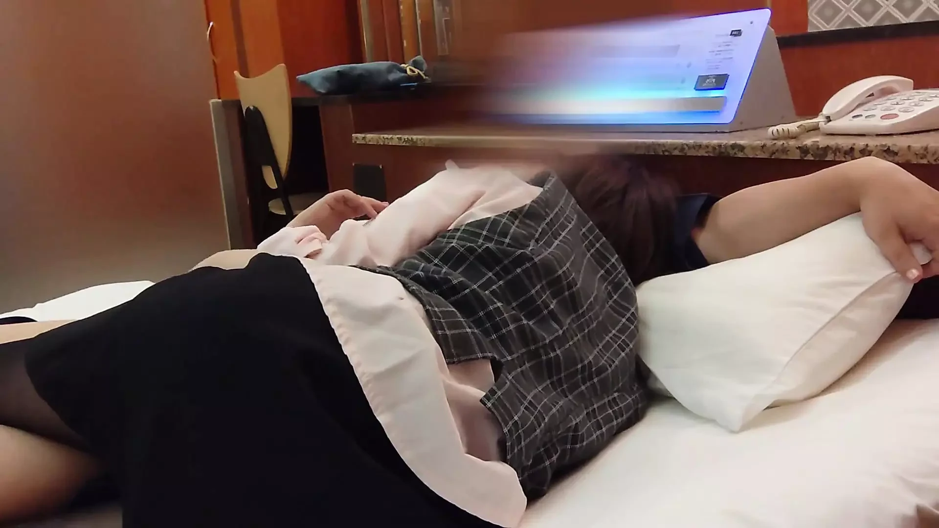 Office Lady Gets Horny in the Middle of the Day and Begs for a Dick. She Gets Excited When Her Pantyhose Is Torn and Inserted
