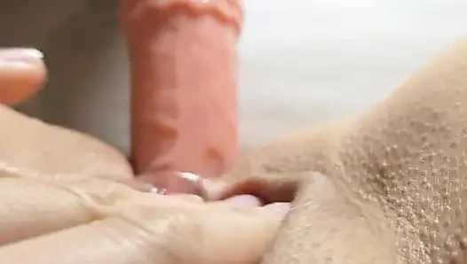 Seks Makinesi Anal Takıntılı Orta Yaşlı Seksi Kadının aç Göt Deliğini Sikiyor