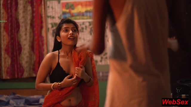 Симпатичная индийская жена занимается табу-сексом с свекром