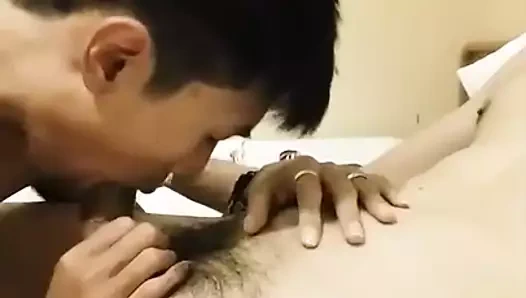 Genç taylandlı yaşlı taylandlı darbeler (44'')