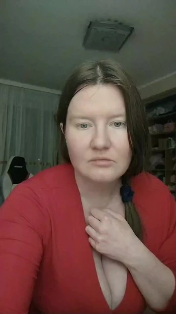 Покажи мне свои сиськи. Да, сэр!