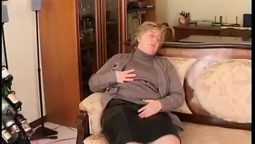 Dik sürtük seviyor için almak o doggystyle