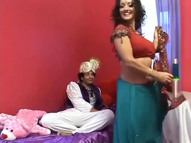 Watch This Rich Prince Wants To Seduce This Hot Chick Blowjob Porn Feat Persia Monir (High Quality) - California Special