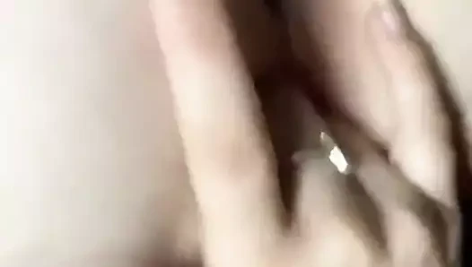 parmak benim ıslak KEDİ