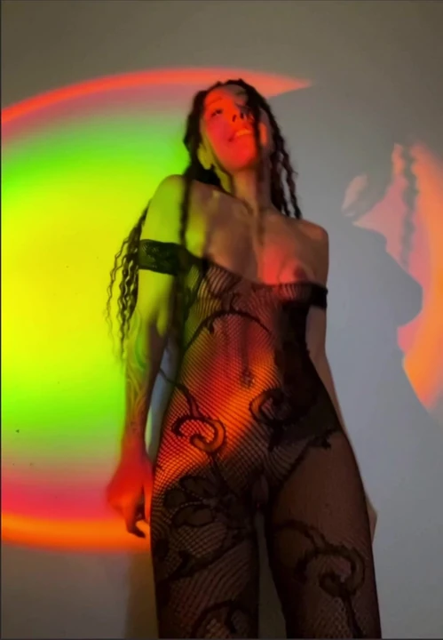 Если бы ты могла сделать мне все, что хочешь, что бы ты делала?