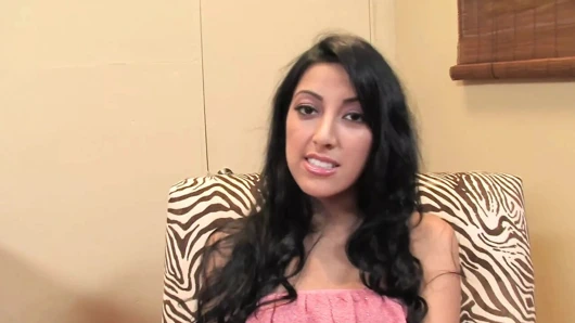 Genç kimberly yeni ve yaramaz şeyler yapmak istedi