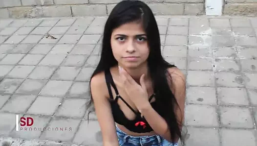 Bir meydan okumayı kaybettikten sonra bir kızı sikiyorum - İspanyol pornosu