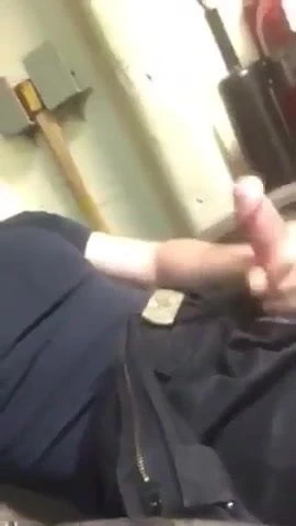 Denizaltındaki asker kendi yükünü yemek istiyor