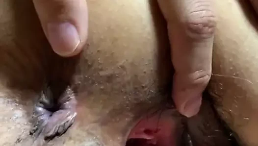 Japon karısının göt deliği ve kedi yakın çekim yayıldı