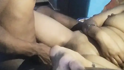 Hintli gece sert sikişiyor