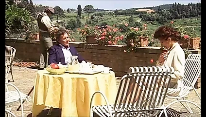 Softcore: malu tarafından pileli etek eylemi