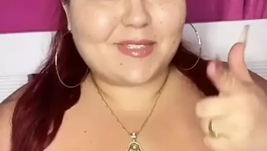 Tiktok bayan büyük göğüsler