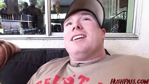 Tatiana, kıdemli bir büyük çük tarafından birinci sınıf bir lanet alır!