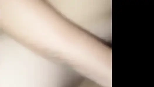 İtaatkar kalın götlü kız arkadaş sevgililer gününde sert anal sikişiyor