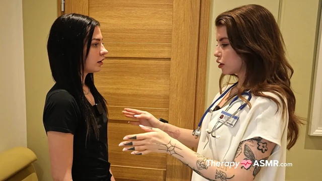 Dr. Eden hastaların amını yalıyor (terapi asmr)