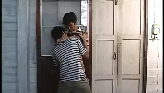 Sıska Asyalı 69'dan sonra misyoner pozunda prezervatifsiz