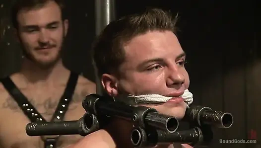 Acılı bir sürtük ve yeni gelen - canlı şov