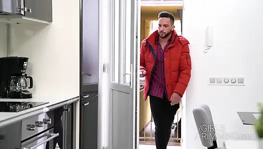 Doğum günü sürprizi soğutuyor