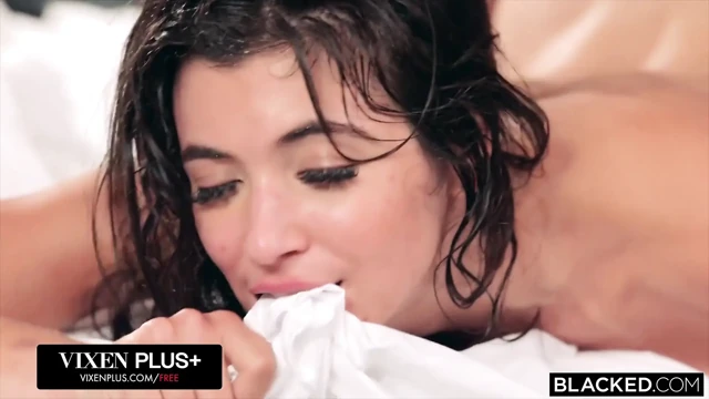 Blacked büyük zenci takıntılı Brooklyn yeni menajerini baştan çıkarıyor